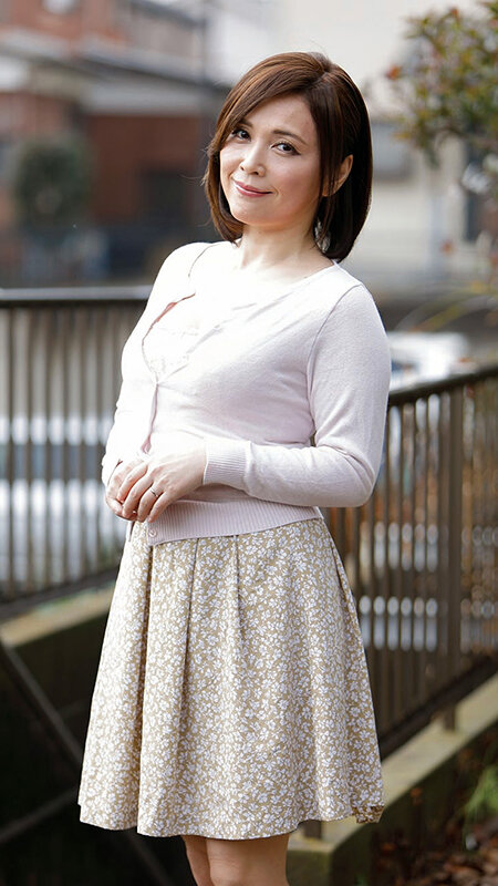お義母さん…素敵です… あんな小娘よりも私の方が良いでしょ? 美しき義母の色香に惑わされ 禁断の愛を受け入れてしまった母 12人4時間5 20枚目