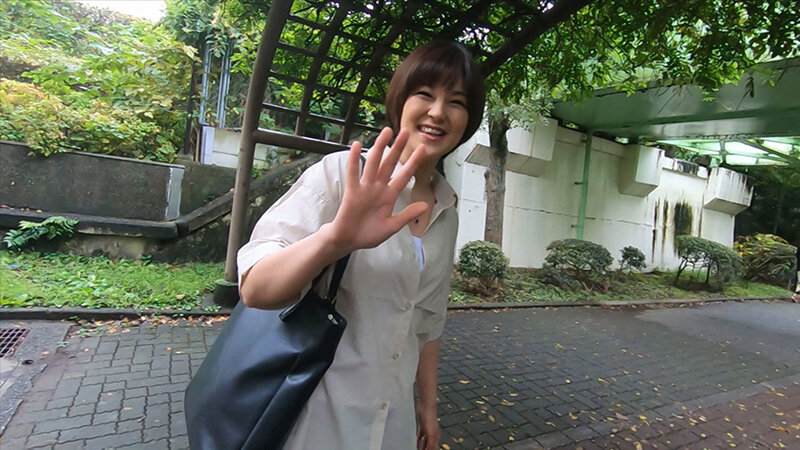 「え、お手入れ…したこと無いです(真っ赤)」毛深い女の濃厚エロス 素人まるだし無防備過ぎる剛毛人妻 ナンパ中出し36人プレミアムベスト 画像13