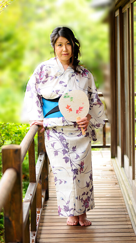 福福しいそのカラダ ありがたや！パワースポットボディ！！男を幸運に導く 絶対的アゲマン！福よ來い來い 幸せポッチャリ豊満熟女と開運中出しSEX 12人240分 四の福 画像2