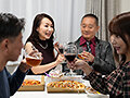 熟年同窓会 ～30年振りに再会したサークルの仲間たち～ - FANZA版サンプル画像
