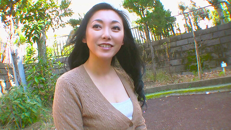 いやらしい五十路はお嫌いですか？【念願のAV出演】情熱的な性欲溢れるセックス 感度極まる熟女5人15 画像15