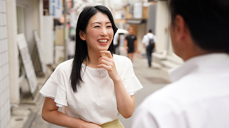 こんな風にやってみろ!!セフレ発掘!ここが穴場だ!ナンパするなら絶対 地元の商店街 逸材美熟女4名ゲット6 画像1
