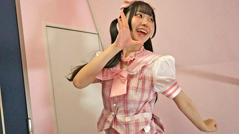 性接待●制アイドル特典会 極悪運営に売られ、オタクの餌食になった悲劇のアイドル 5P輪● 天美めあ 画像1