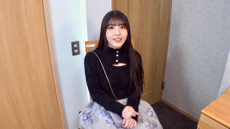 モデル志望の美乳娘に卑猥コスプレ面接 押し倒されて拒否できず剛毛まんまんに生ハメ!おっぱいが圧し潰されるほどに中出し発情Gカップバニー! 真白ふわり 1枚目