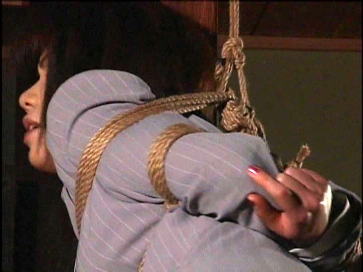 SKU-04 パート 3 - 34 分