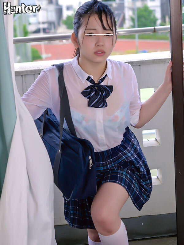 女子校生限定!ブラ透け度200% ゲリラ豪雨でビショ濡れになった制服女子たちに勃起が止まらず中出しハメ放題BEST16名4時間 画像6