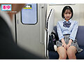 金曜日の最終電車で疲れ切ったサラリーマンの俺をパンチラ太腿で小悪魔誘惑してくるJ系が2人きりの車両でこっそり中出しさせてくれた。 ひなたなつ - サンプル 2
