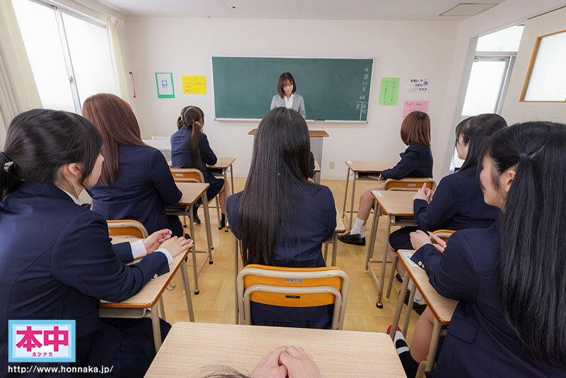 【VR】席替えVR 男は僕ひとりだけのクラスであの子もこの子も僕の隣の席をねらってる!? 松本いちか 3枚目