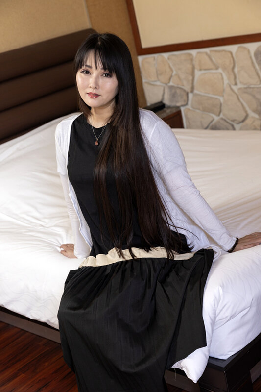 熟女の浮気は本気のセックス VOL.106 第2弾 果歩さん(41) 2枚目