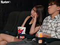 平日昼間の映画館で美女と2人きり！しかもお姉さんは痴女だった！2 上映中、ボクに近寄ってきて服の上からボクの乳首とチ○ポをいじくり倒して… - 3