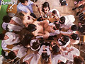 この学校だけの伝統行事！それは童貞処女卒業式！生徒はSEX未経験のまま進学、就職できません！さらに性教育の一環として経験者にも先生がSEXを指導！？ついに卒業式が始まると、教室内は男子女子が絡み合う熱狂の渦！汗と精液が飛び散りながら生徒たちは… - 15