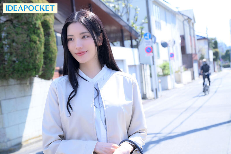 チート級媚薬を盛り込まれキメセクマッサージにイキ狂わされた美人妻 楓カレン