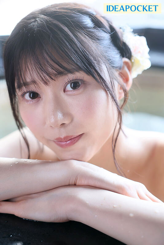 デビュー1周年記念で温泉ロケに来た愛才りあが この後1日中ぶっ通しのキメセクで人生で最もイカされるなんて知る由もない