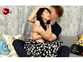 イケメンが人妻を部屋に連れ込んでSEXに持ち込む様子を盗み撮りしたDVD。020～強引にそのまま中出ししちゃいました～Part.2 - 4