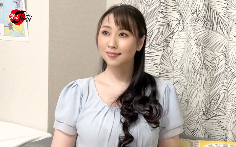 イケメンが人妻を部屋に連れ込んでSEXに持ち込む様子を盗み撮りしたDVD。024〜強引にそのまま中出ししちゃいました〜 画像6