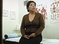 熟女整体猥褻映像 - サンプル画像