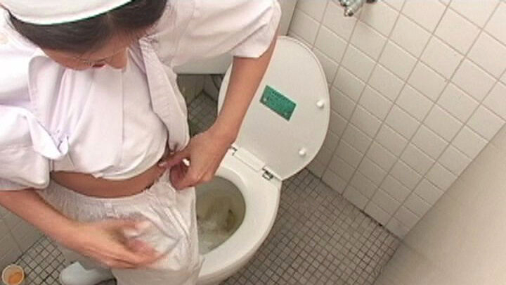 トイレ排泄盗撮スパイカメラ映像ベスト4時間73人 2枚目