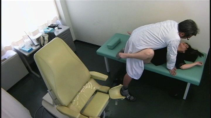 産婦人科レ○プ 睡眠薬を飲ませ寝バック中出しする医師 盗撮映像ベスト4時間22人 14