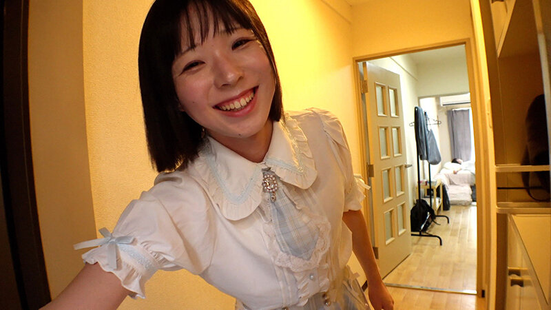 ニューハーフ3人と精子が枯れるまで ボクたちの4P乱交パーティー 画像1