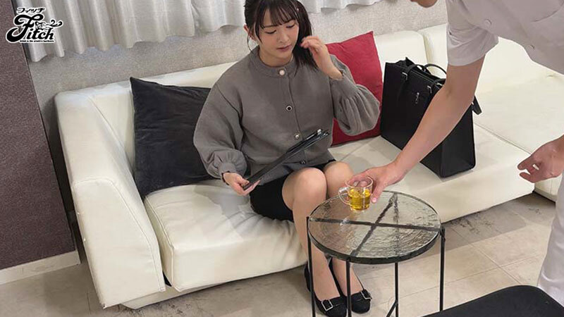 サンプル-悪徳整体師の餌食となった華奢エロボディの美人妻 幸村泉希
