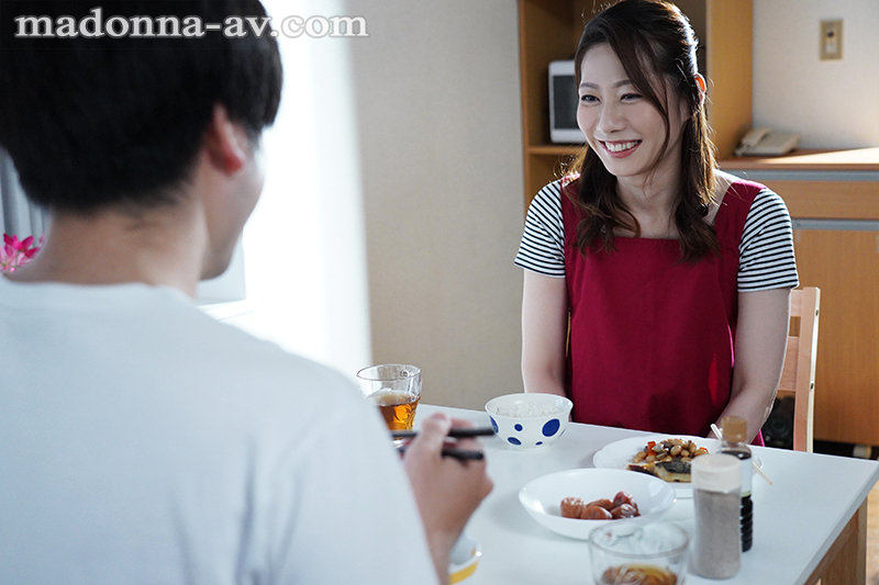 僕が部活の夏合宿中、愛する母は担任の手に堕ちた―。 長嶋沙央梨のサンプル画像