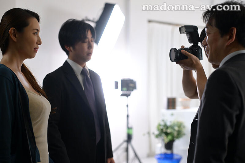 JUR-057 パート 1 - 30 分