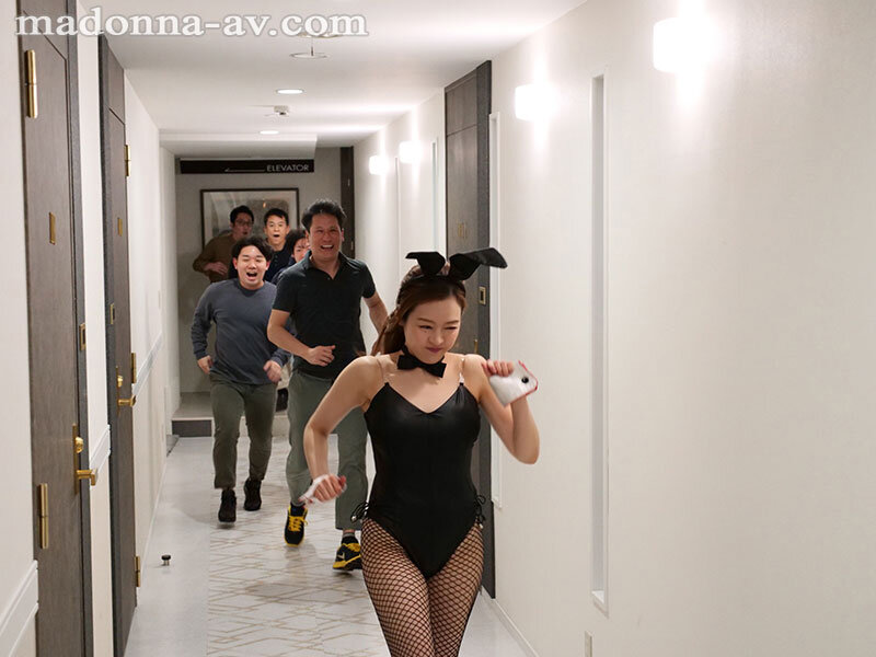 デビュー3周年記念作品!! Madonna専属藤かんなをドロドロの欲望で染め上げる、性欲全開のファン’感謝’→’姦射’祭 5枚目