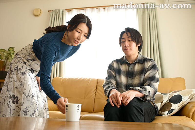 サンプル-「…先っぽだけ舐めてあげてもいいから、元気出して？」 剥けてない童貞チ●ポを見かねた彼女の母が、亀頭だけ丹念にじゅっぷりとフェラしてくれてー。 加藤あやの