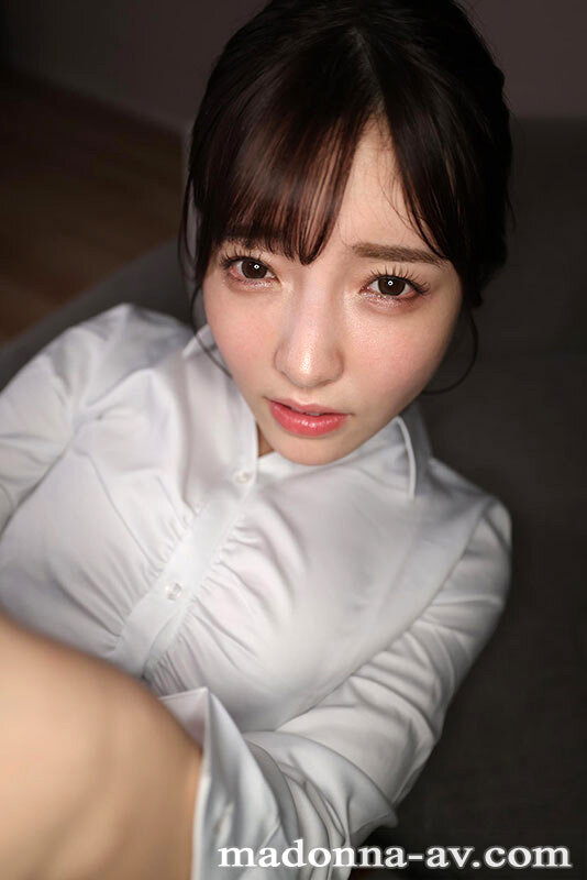 【VR】MadonnaVR初登場!! 彩月七緒 酔って旦那と僕を間違えた七緒先輩はキス魔と化して… 濃密に舌を絡め合い唾液滴る顔面特化イチャラブSEX 超高画質8K 3枚目