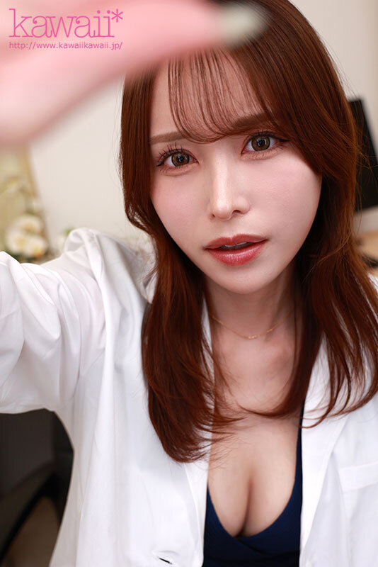 【VR】9つ歳の離れた保健室の伊藤先生は兄の同級生で当時ずっと片想い…見た目がそっくりなポクで止まっていた青春をRe:start 授業サボって何度も何度も不純性交を繰り返した… 伊藤舞雪 画像2