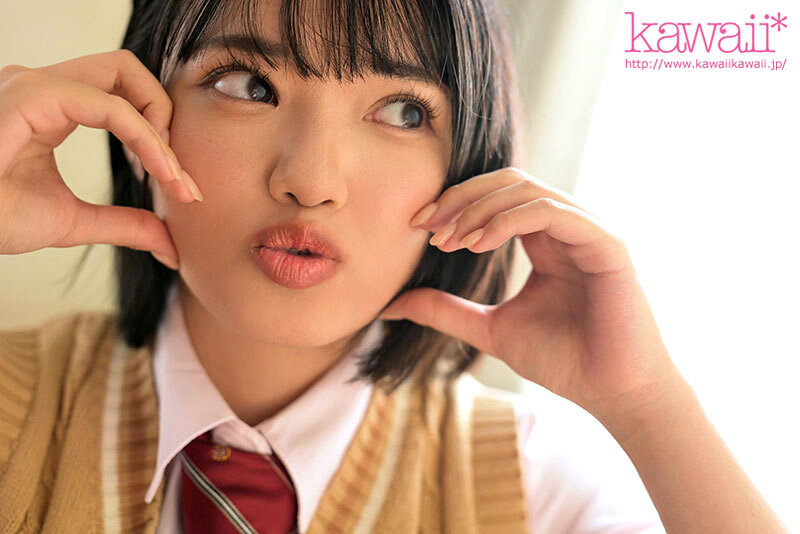 【VR】アイドルに憧れてメイド喫茶でバイトするキラキラ制服少女をプロデューサーになりすまし騙しハメ姦 八坂凪 画像4