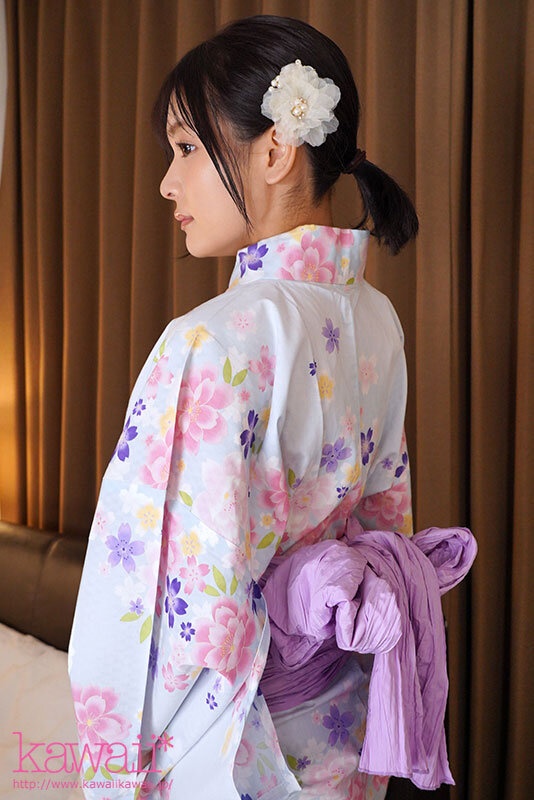 【VR】口下手で、シャイで、推しに弱い恋花ちゃん（すきぴ）を花火大会に誘ったら首を縦に振ってくれて勢い任せでラブホに入るとYESとも、NOとも言わないけど嫌がらないので打ち上げピストンでいっぱい喜ばせた初デートの夜 石井恋花 サンプル