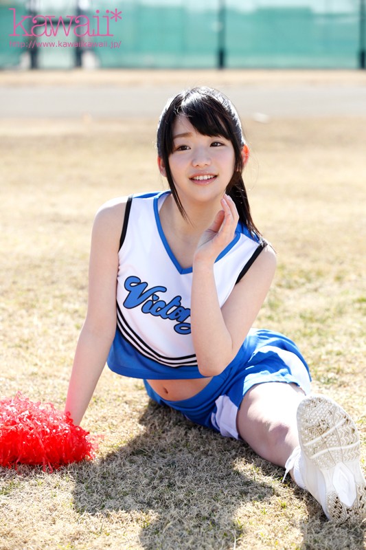 [KAWD-721] She's On The Cheerleading Squad At A Prestigious University! Four Years Of Competition, Ranked 8th In The Country! This College Girl's So Beautiful It's Painful - A Real Life Athlete Makes Her Porn Debut With Her Legs Spread Impossibly Wide! 19-Year-Old Yuri Mitsui (Pseudonym)