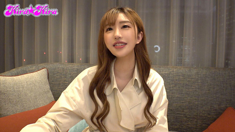 ビッチーズ 街中の素人厳選5名小悪魔女子をHunt！ナマ中出しの240分