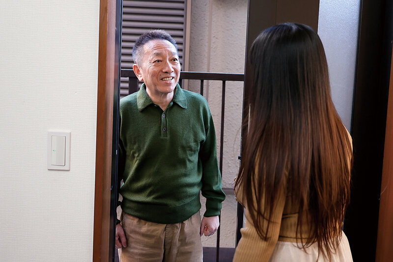 義父に弄ばれた一週間 快感の虜になった巨乳若妻 愛川すず 画像1