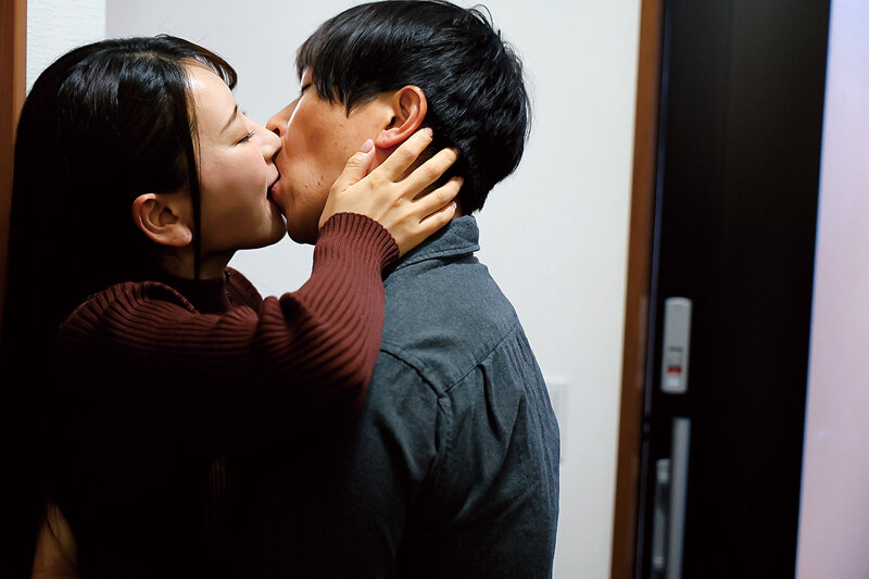 愛する妻の裏の顔 紗々原ゆり 1枚目