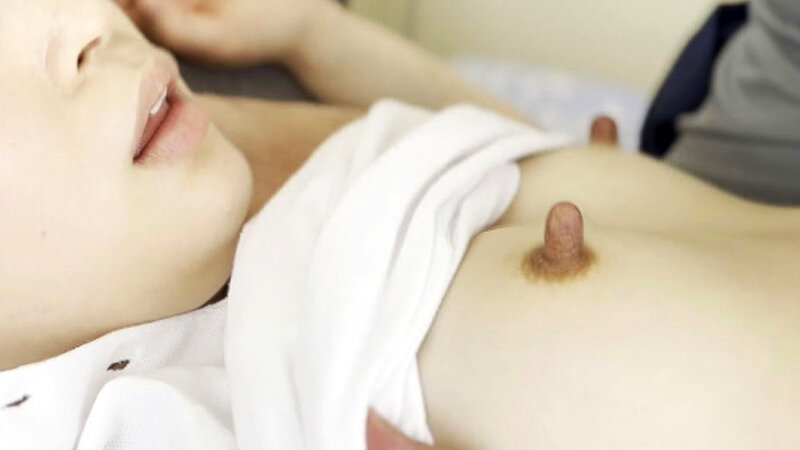 敏感すぎるコンプレックスの塊の、乳頭だけニョキっと長ーい女の子たち。4時間 サンプル