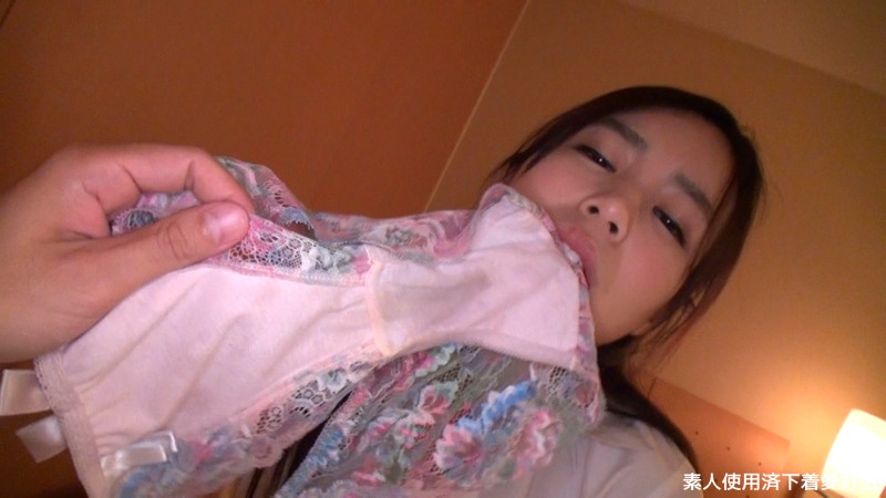 会社説明会帰りの就活女子大生のスーツの下の意外にエロい下着 りか はるか 素人使用済下着愛好会