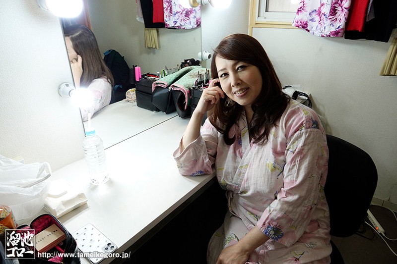 MEYD-609 第 1 部分 - 30 分钟