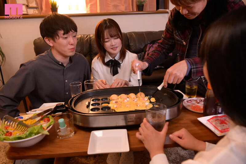 MIAA-879 パート 1 - 30 分