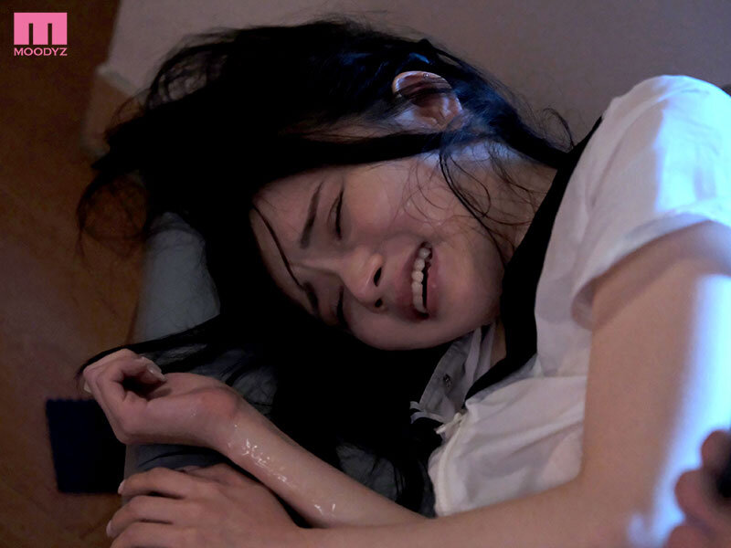 濡れた透けブラ女子生徒をつけ狙い出所後の溜まりまくった金玉汁を全射精（ダシ）する世捨て人孕ませレ×プ20発 泉ももか