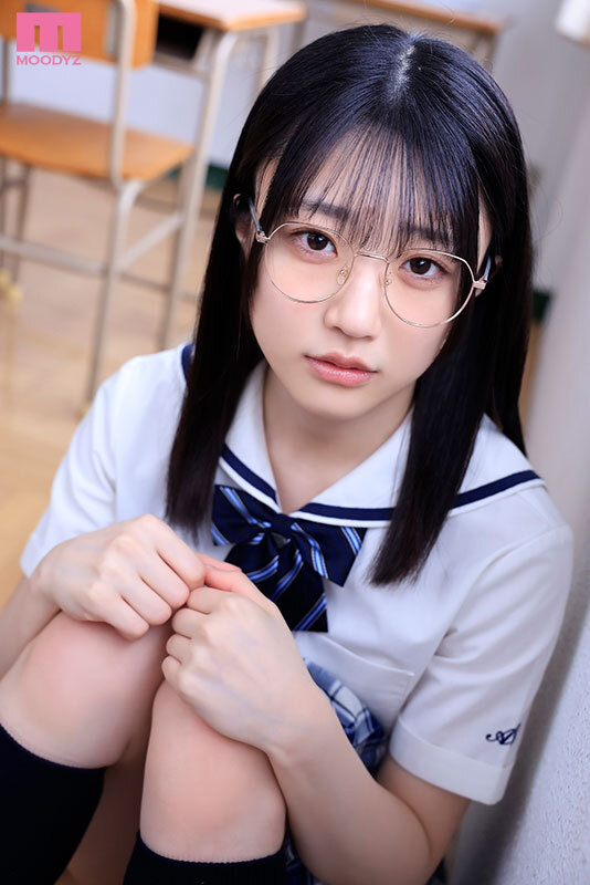 いつもボッチの地味っ子文学少女は都合のイイぼくら専用のザーメンシャワーオナペット 輝星きら サンプル