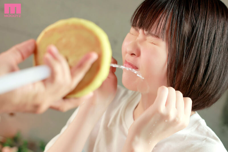 MIDV-215 第 1 部分 - 30 分钟