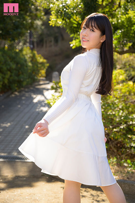 SNSで千人とアナルFUCKした女！！獣のようなケツ穴絶頂動画を上げて永久垢BANされた肛門中毒裏アカ女子AVデビュー 本田凛