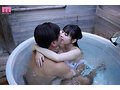 【最高の愛人と湯けむり不倫旅行】耳元囁きおねだり淫語に身も心もチ●ポも溶かされ何度も中出ししまくった一泊二日の温泉旅。 白岩冬萌 画像3