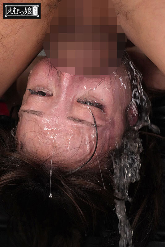 大浣腸！超ゲロ！痙攣マン！ 本気絶頂で全穴ジャッバジャバ大量噴射。激スプラッシュ3穴性交 足立友梨 画像7