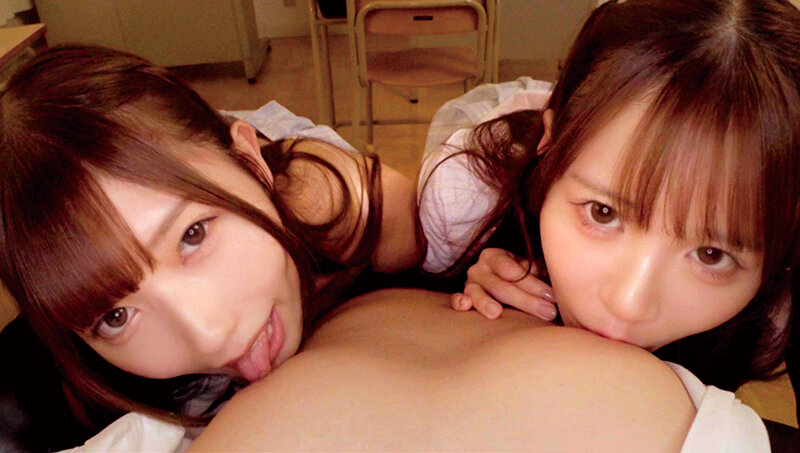 小悪魔教え子2人に放課後ホテルに連れ込まれ…。どちらと付き合うか答えるまで、上下のクチでむさぼり奪い合い搾精させられた教育実習生のボク。 サンプル