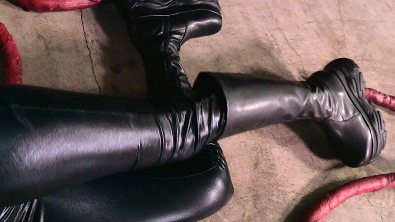 Boots fetish 倉木しおり
