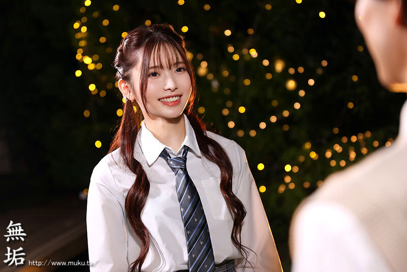 恋愛リアリティーショーの裏側 汗だくおじさんとの枕営業で潮吹き絶頂しまくりの天然早漏イクイク女子●生。 響蓮 サンプル