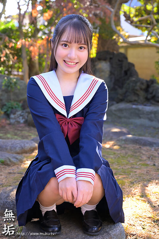 性欲の溢れたエロ過ぎ制服美少女が汗だくになって男を貪る絶倫性交 咲月ひな 画像1